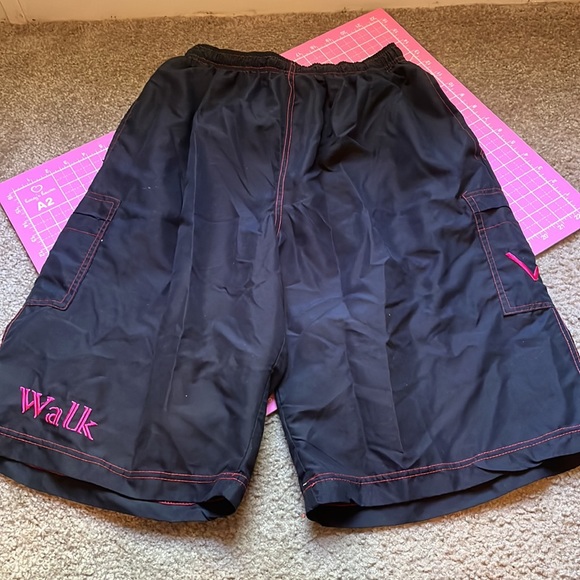 Men’s Shorts - Picture 3 of 4